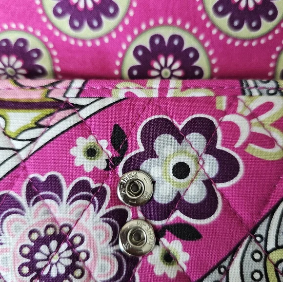 Vera Bradley "Frannie" bag and matching wallet in "Very Berry Paisley" print - Picture 10 of 13
